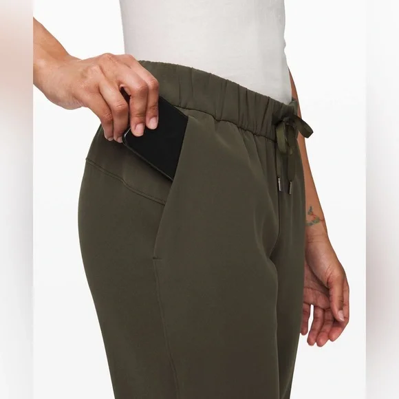 Lululemon On the Fly Jogger Dark Olive Size 6 - Picture 3 of 10